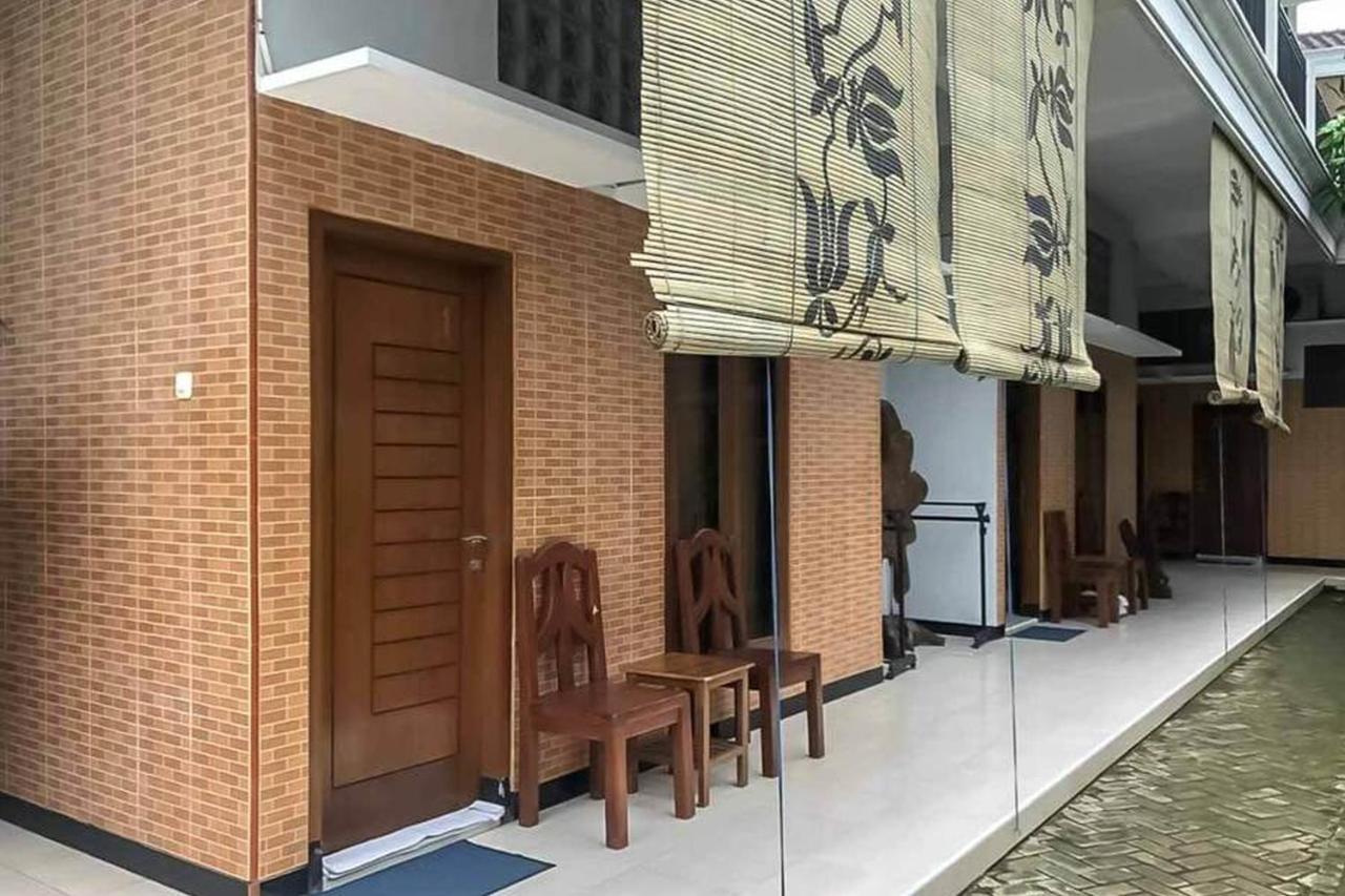 Malang Hill Syariah Redpartner Hotel Exterior foto