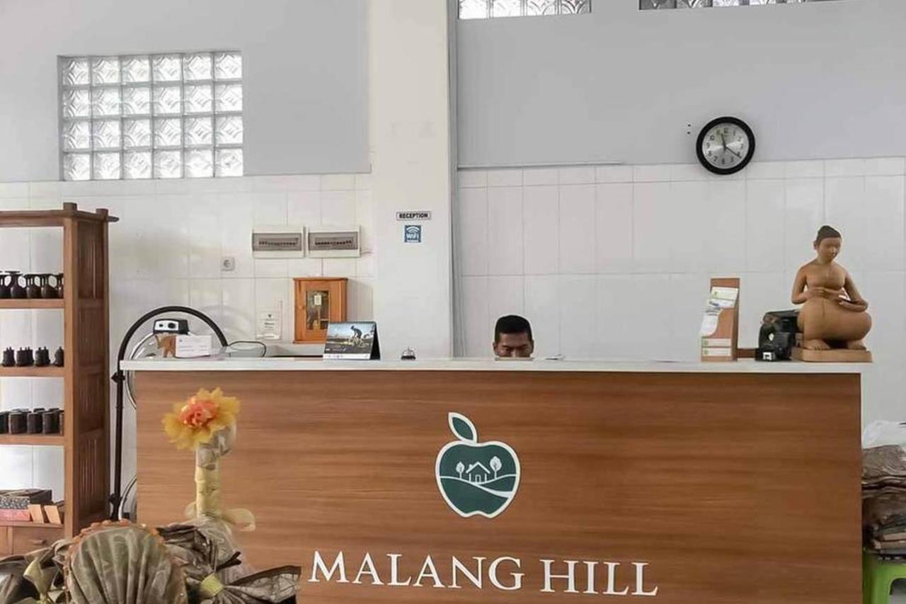 Malang Hill Syariah Redpartner Hotel Exterior foto