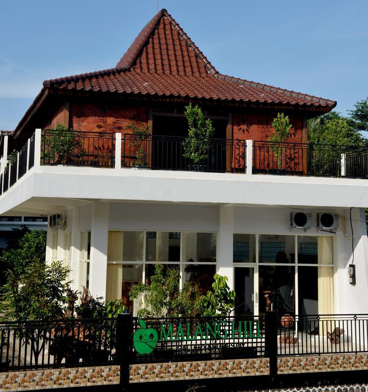 Malang Hill Syariah Redpartner Hotel Exterior foto